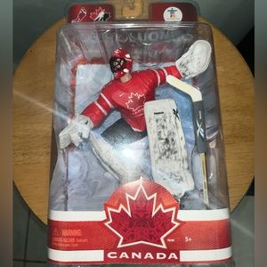 Hockey figure
